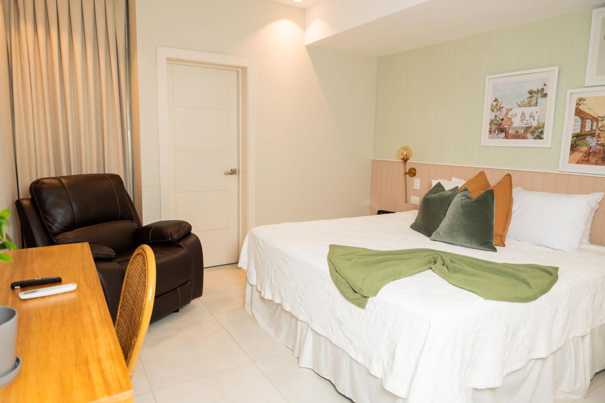 Hotel Stay Here Suites Santo Domingo Esterno foto